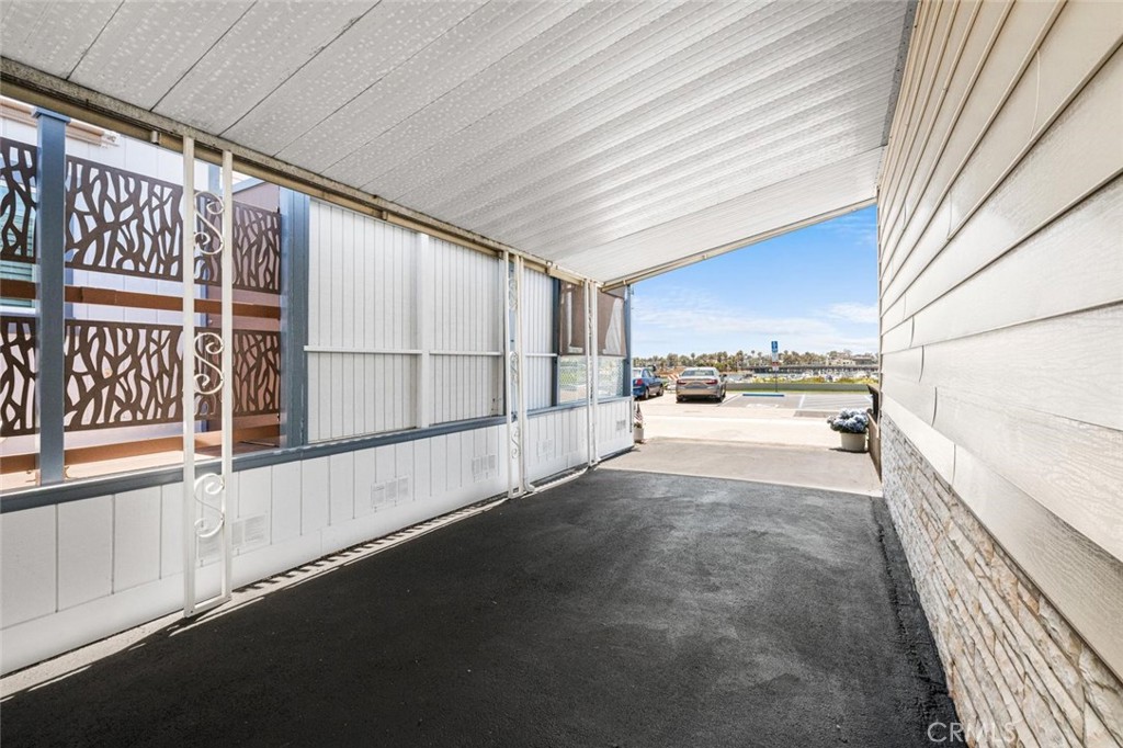 6231 E NARINA VIEW Drive 203