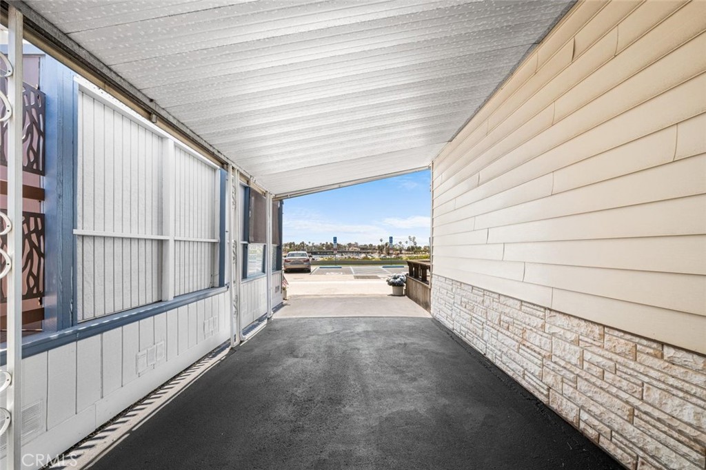 6231 E NARINA VIEW Drive 203