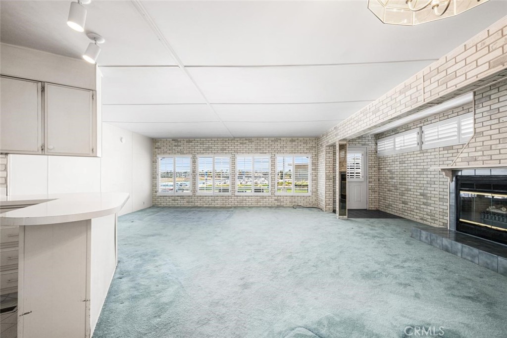 6231 E NARINA VIEW Drive 203