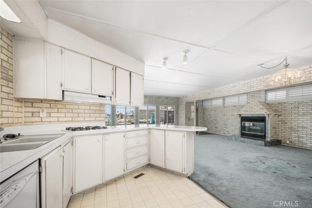6231 E NARINA VIEW Drive 203