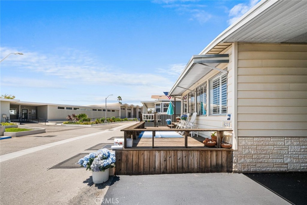 6231 E NARINA VIEW Drive 203