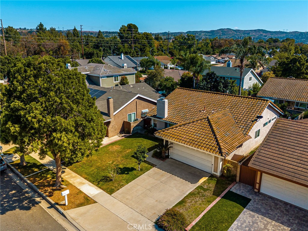1231 N Dolores