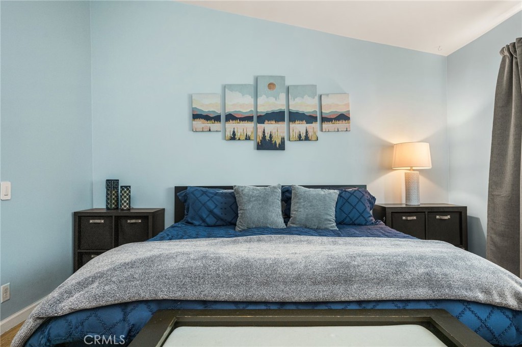 1231 N Dolores