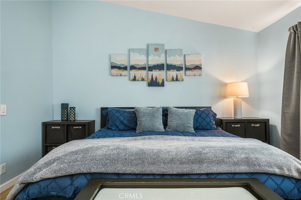 1231 N Dolores