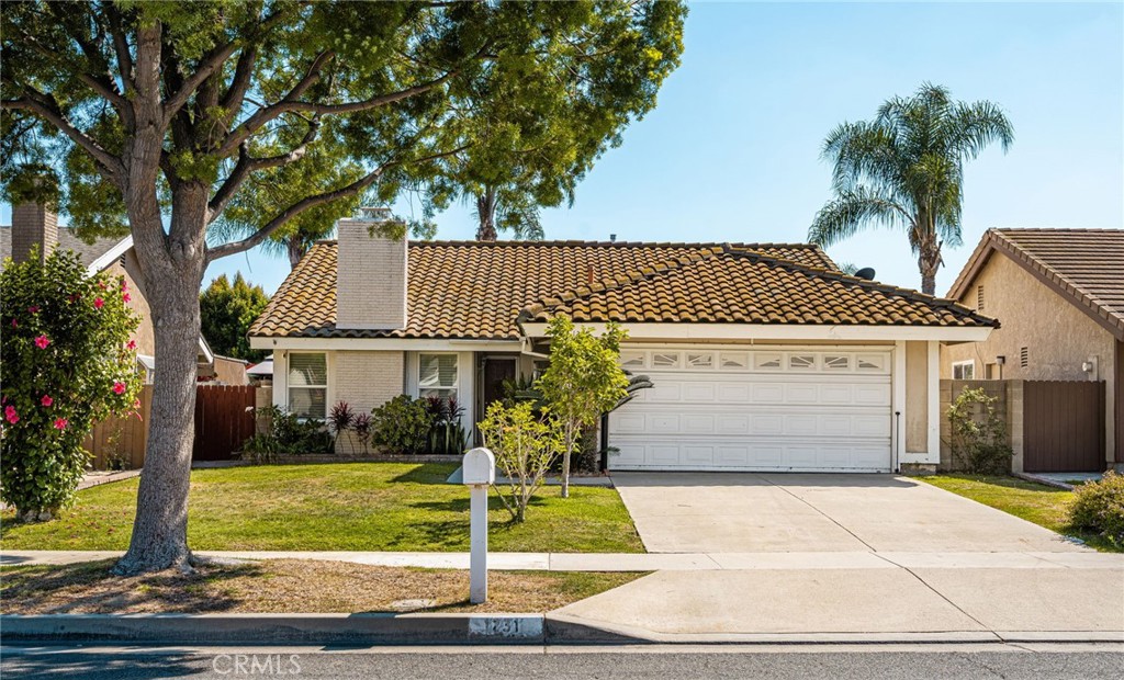 1231 N Dolores