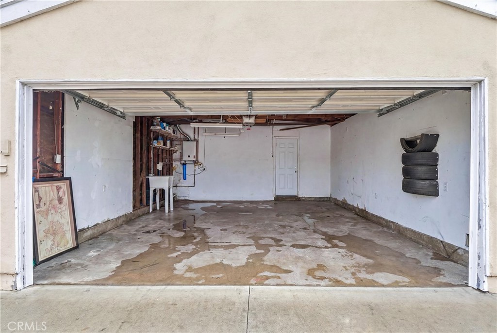 5976 Los Feliz Drive