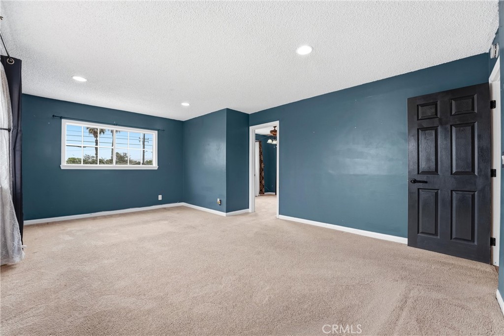 5976 Los Feliz Drive