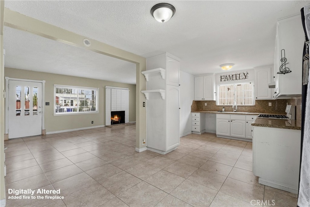 5976 Los Feliz Drive