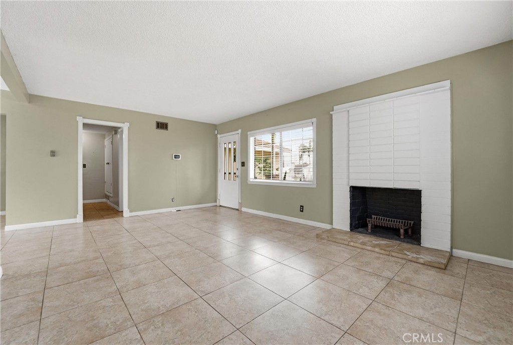 5976 Los Feliz Drive