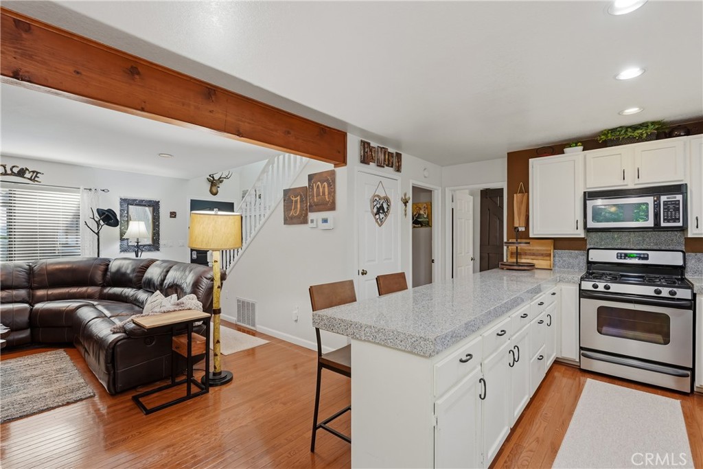 26216 Lake Forest