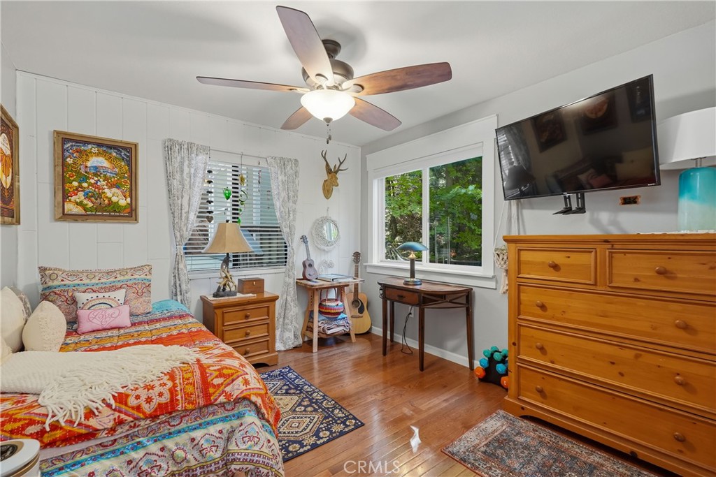 26216 Lake Forest