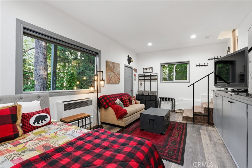 26216 Lake Forest