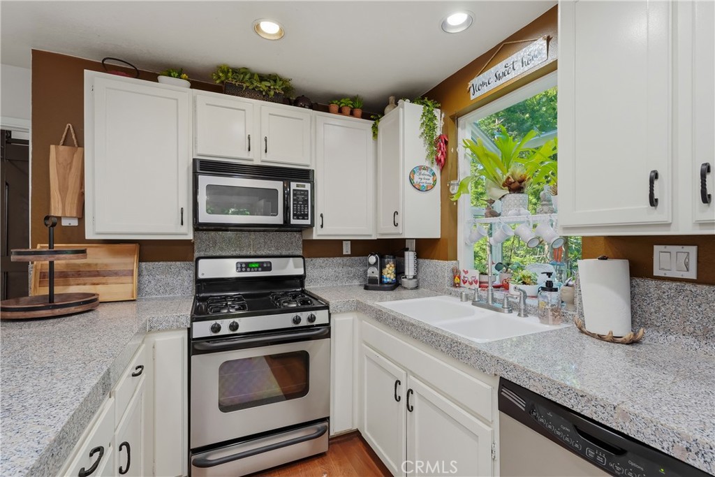 26216 Lake Forest