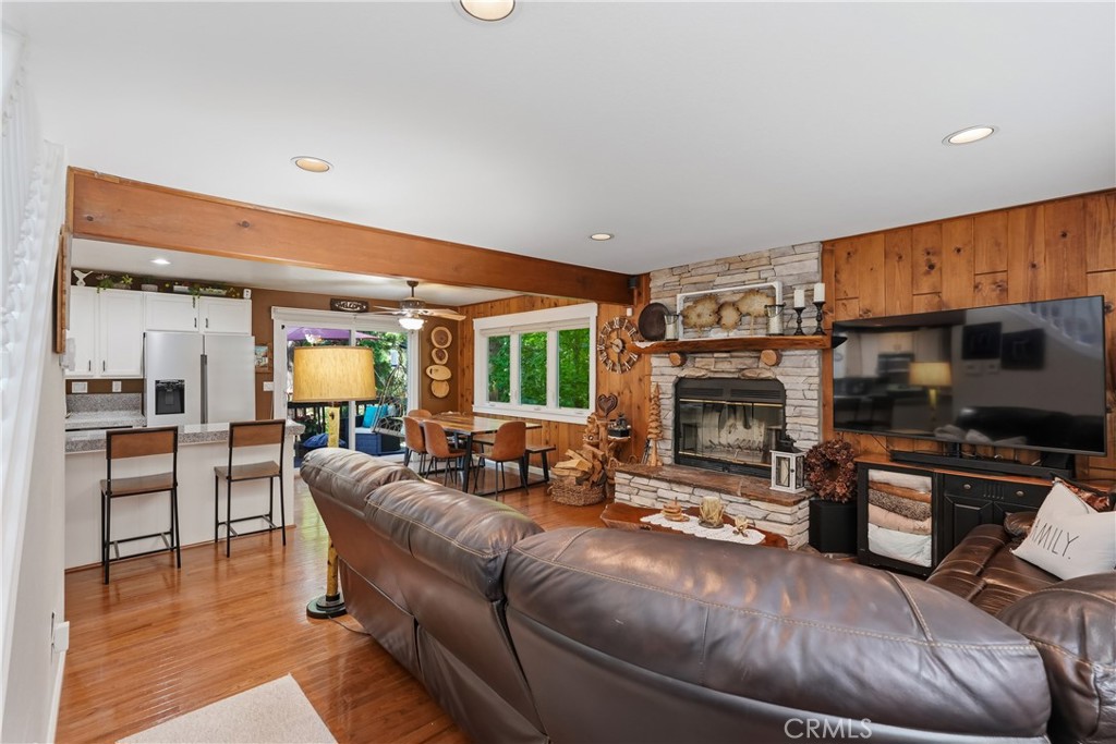 26216 Lake Forest