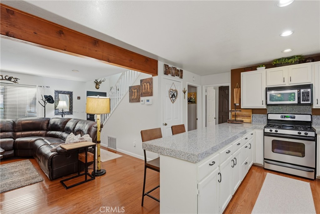 26216 Lake Forest