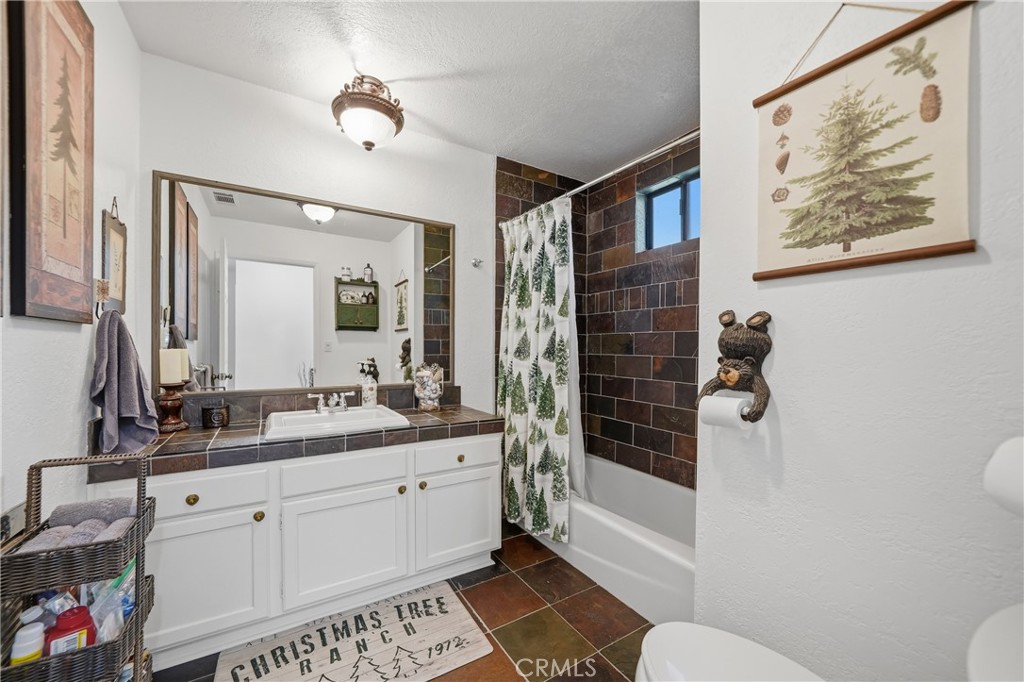 26216 Lake Forest