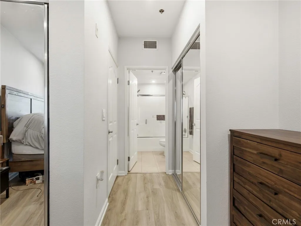 838 Pine Unit 215