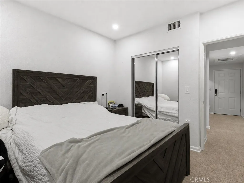 838 Pine Unit 215