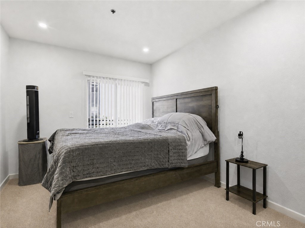 838 Pine 215