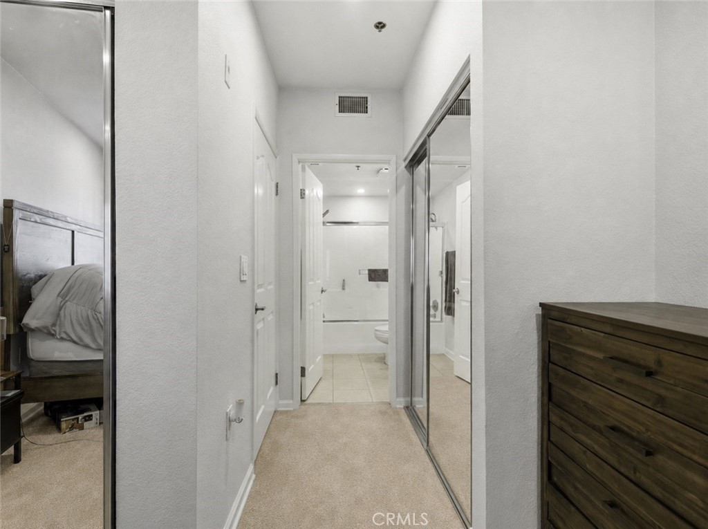 838 Pine 215