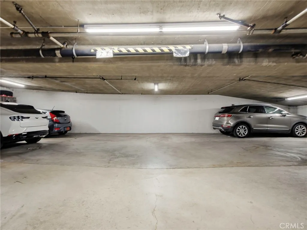 838 Pine Unit 215