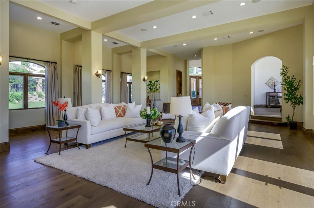 16186 PETERSON Drive