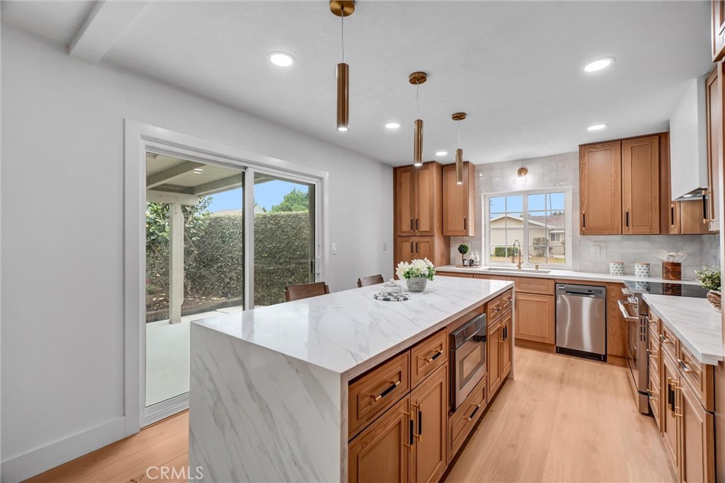 3931 Wisteria Street
