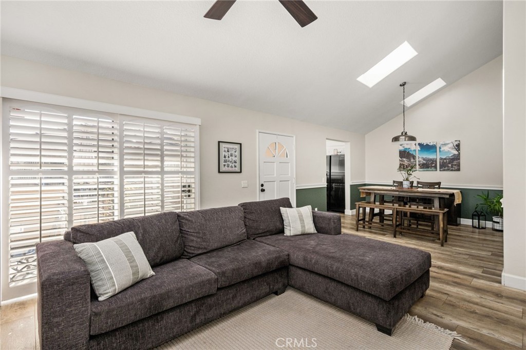 8131 E Oak Ridge