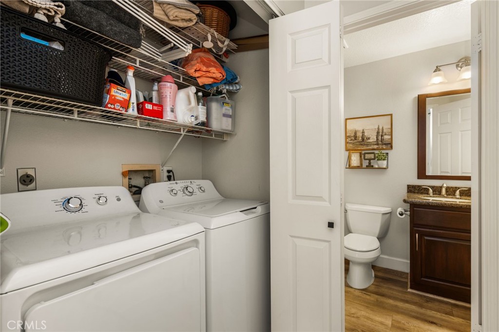 8131 E Oak Ridge