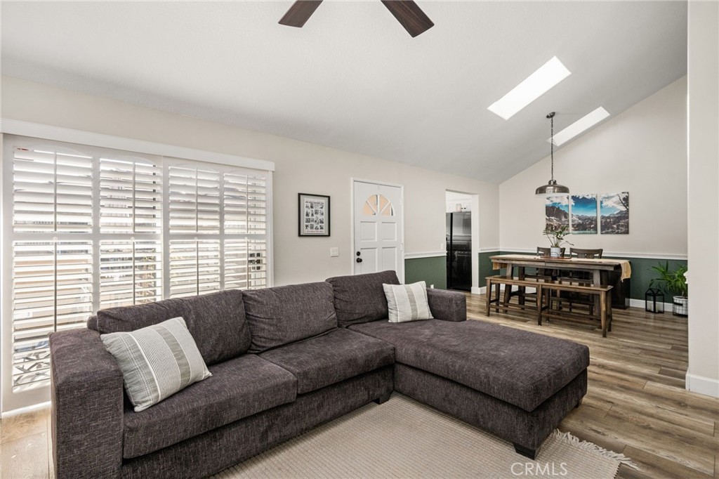 8131 E Oak Ridge