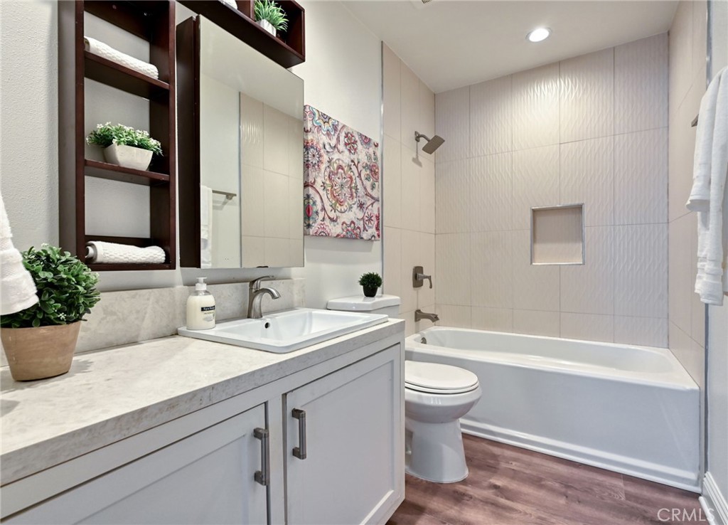 5922 E CAMINO MANZANO