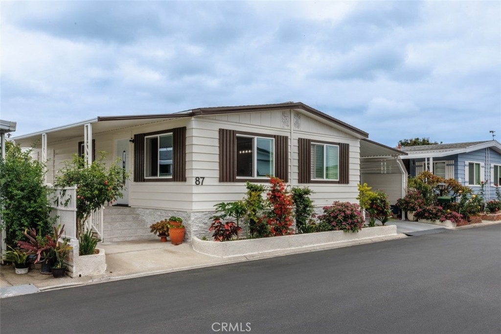9200 Westminster 87