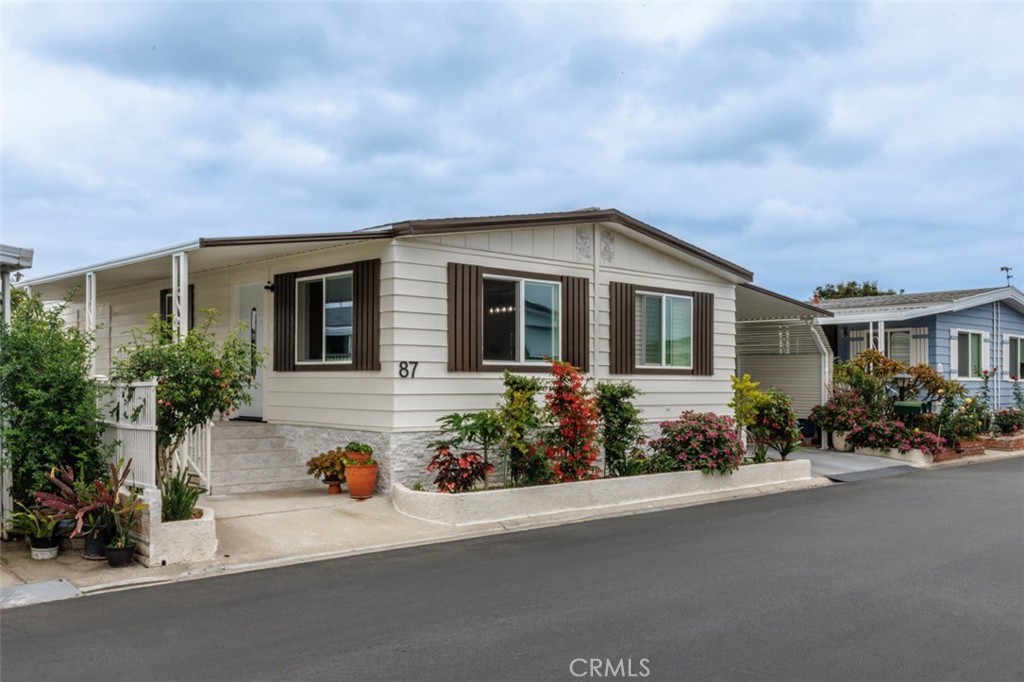 9200 Westminster 87