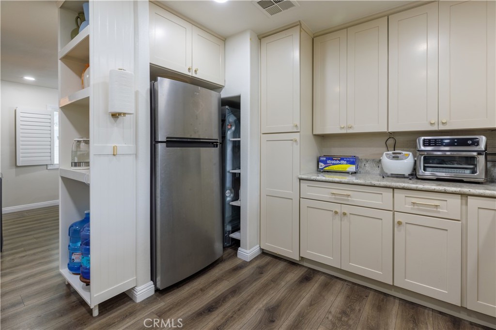 9200 Westminster 87