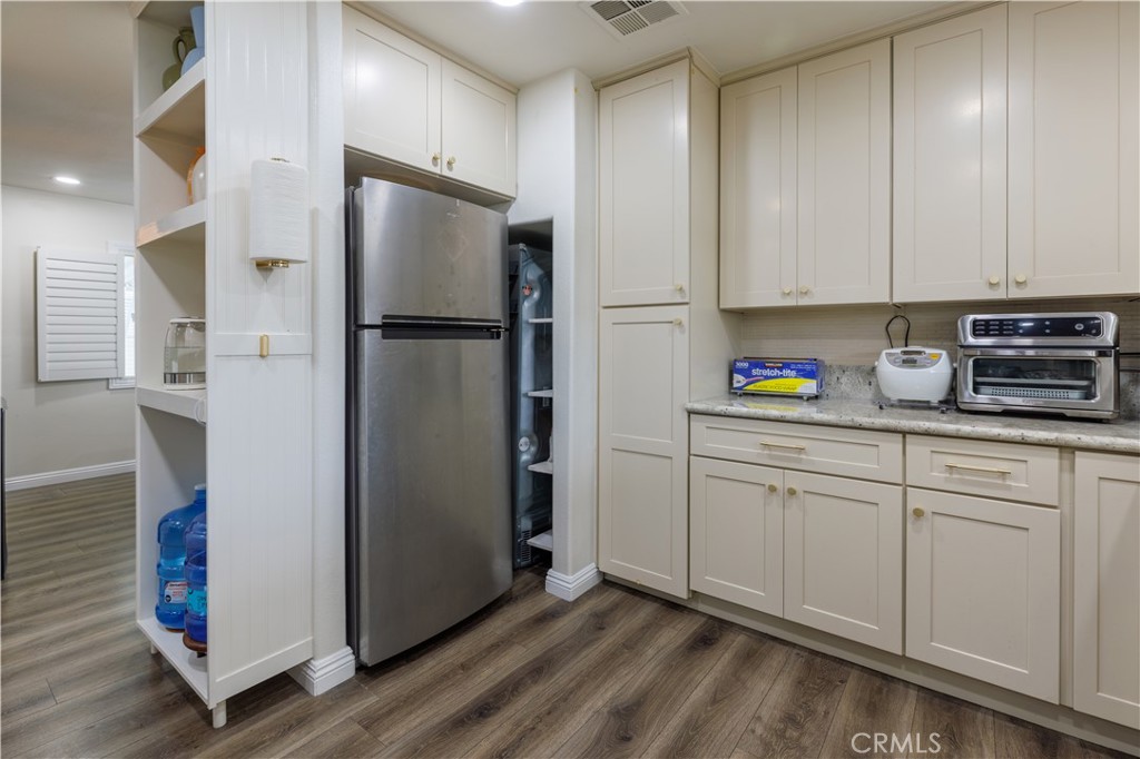 9200 Westminster 87