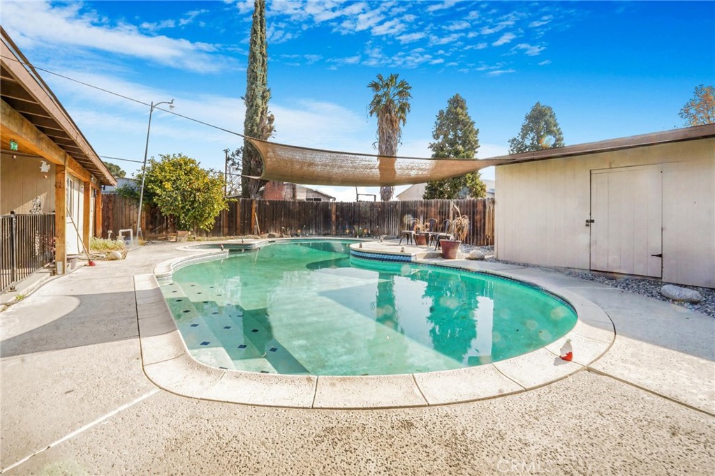 40785 Johnston