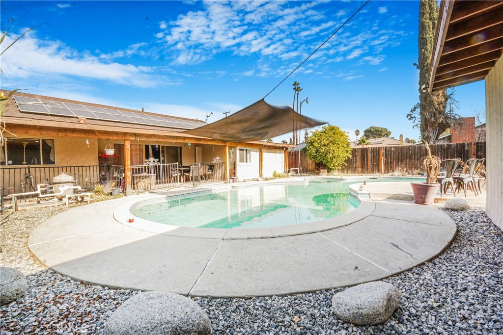 40785 Johnston