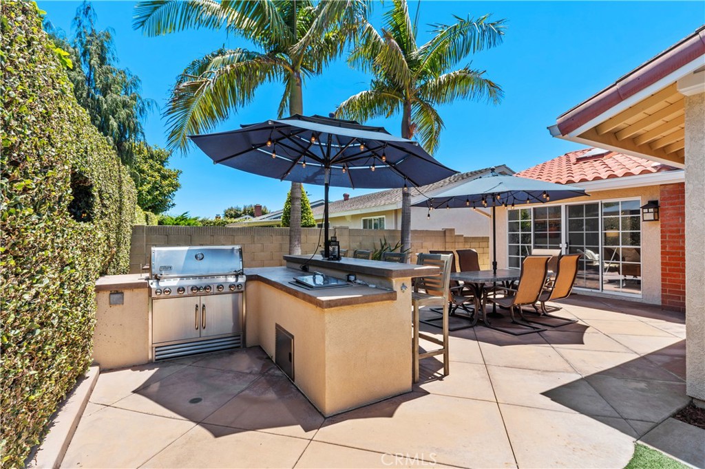 4589 Hazelnut Avenue