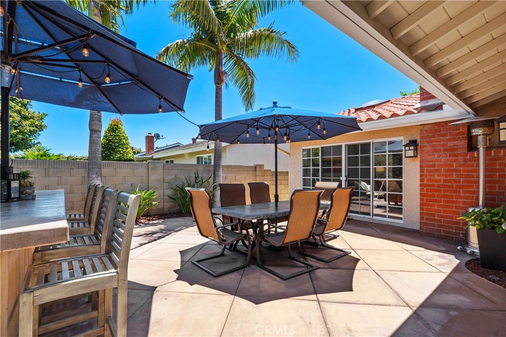 4589 Hazelnut Avenue