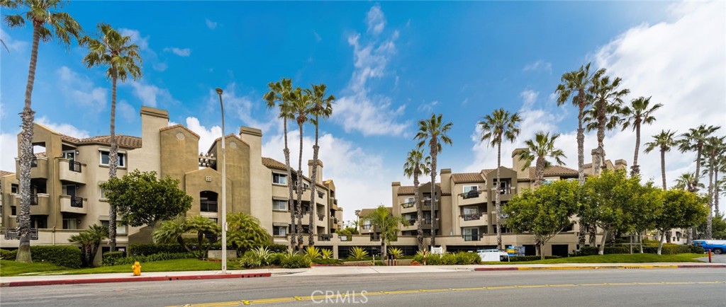 310 Lake Street 301