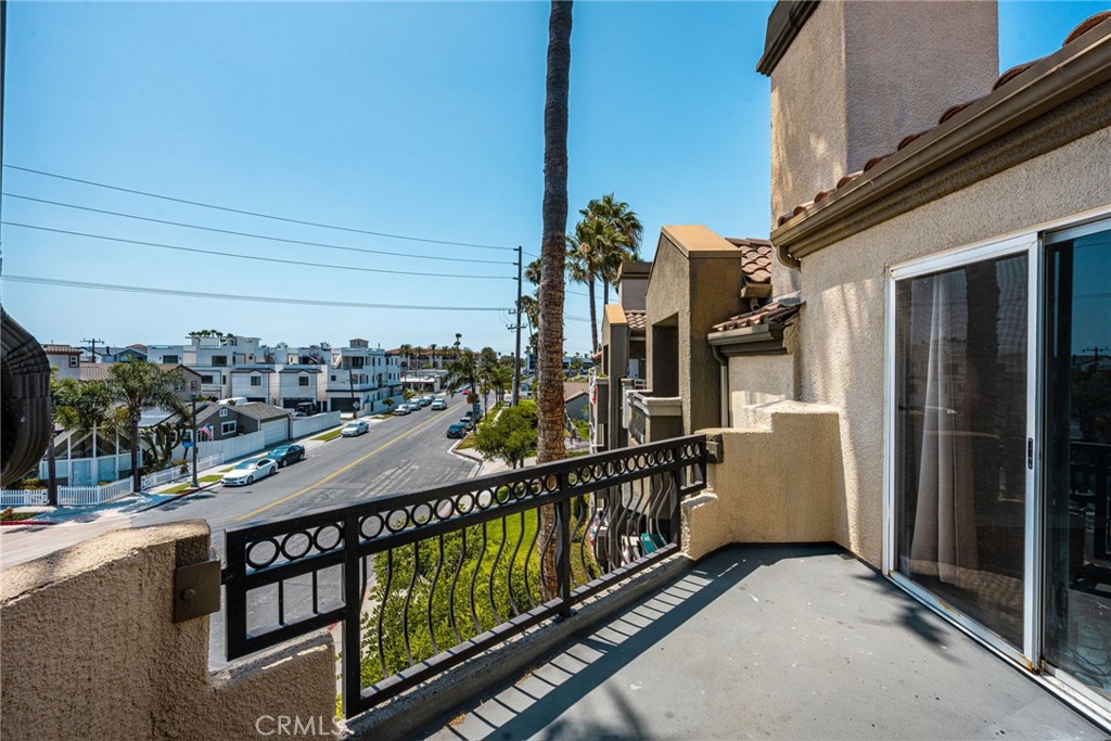 310 Lake Street 301