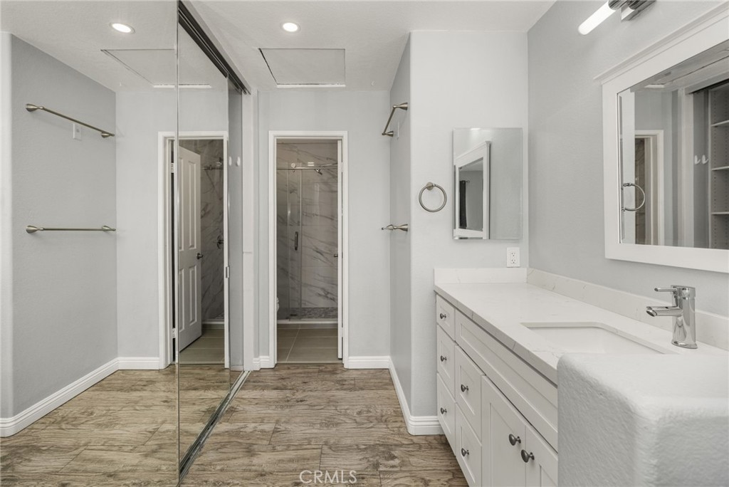 310 Lake Street 301