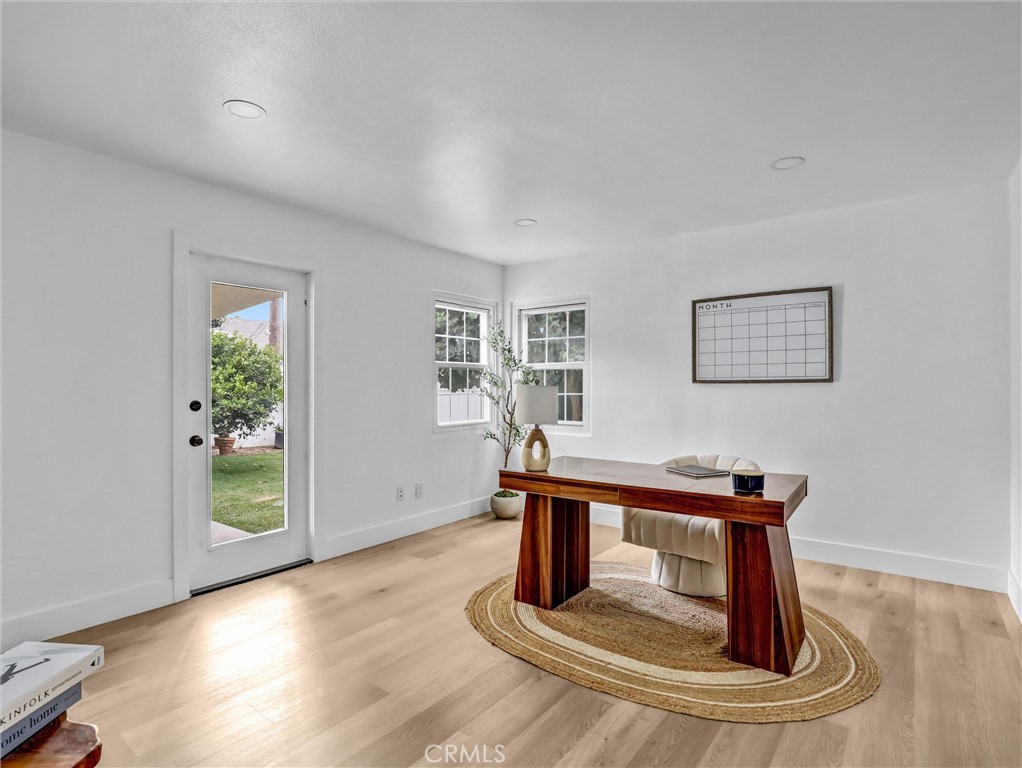 8831 Glider Avenue
