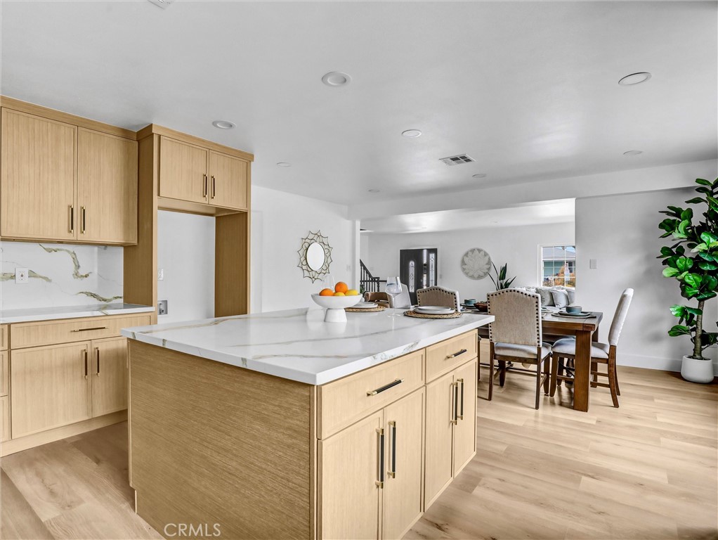 8831 Glider Avenue