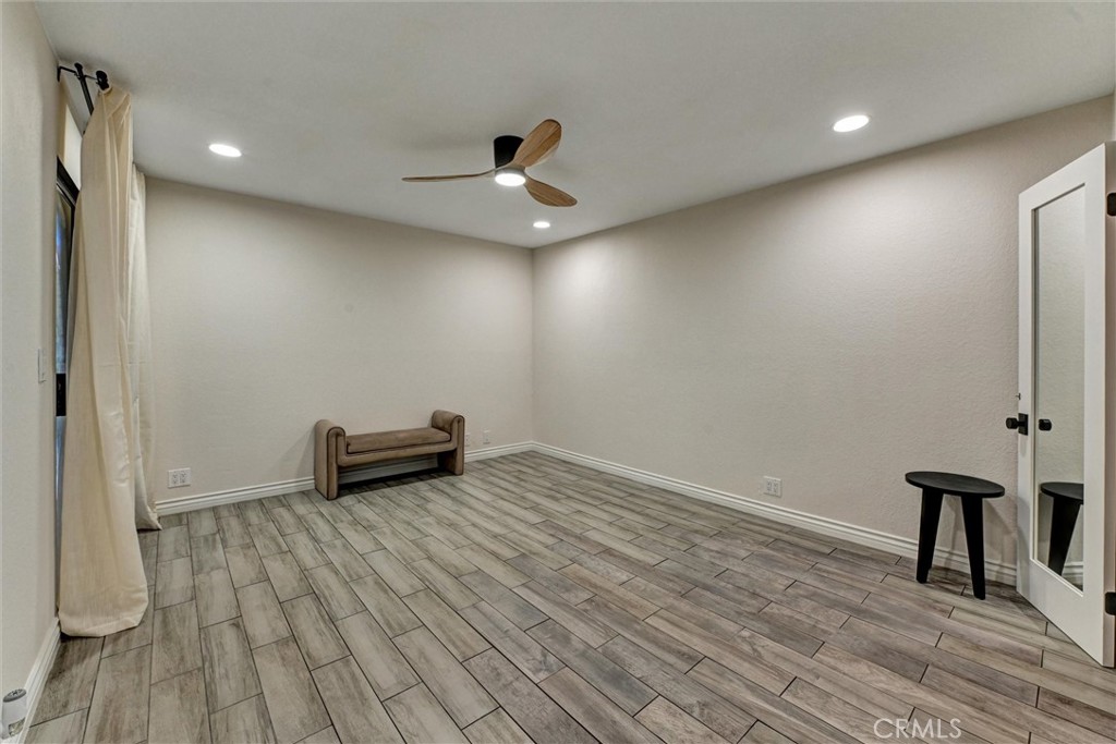 2101 E 21st