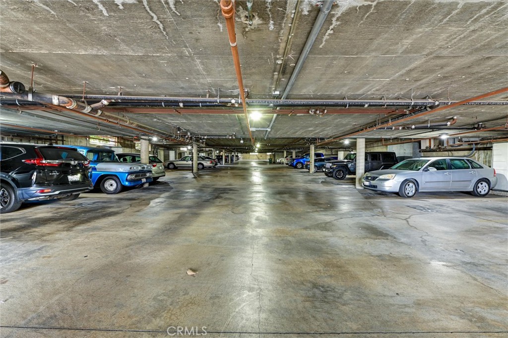 2101 E 21st