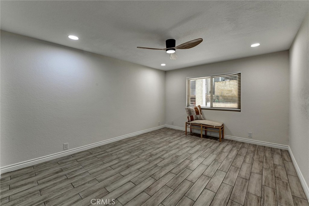 2101 E 21st