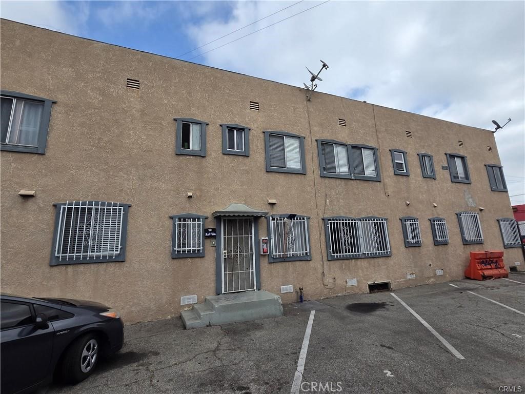 1561 W Pacific Coast Highway