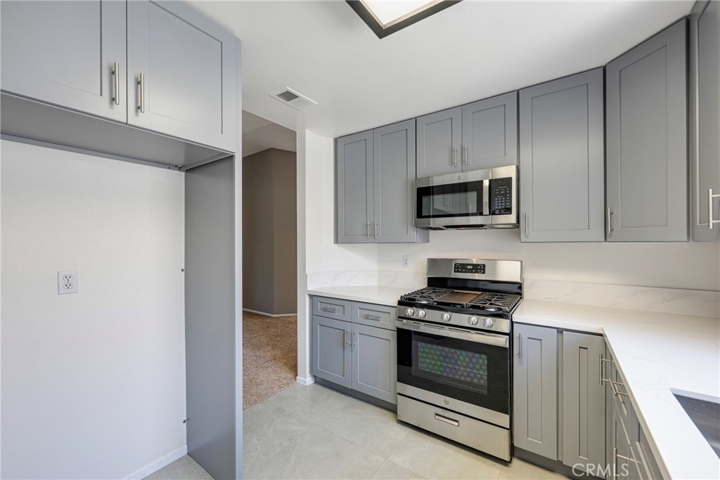 9330 Westeria
