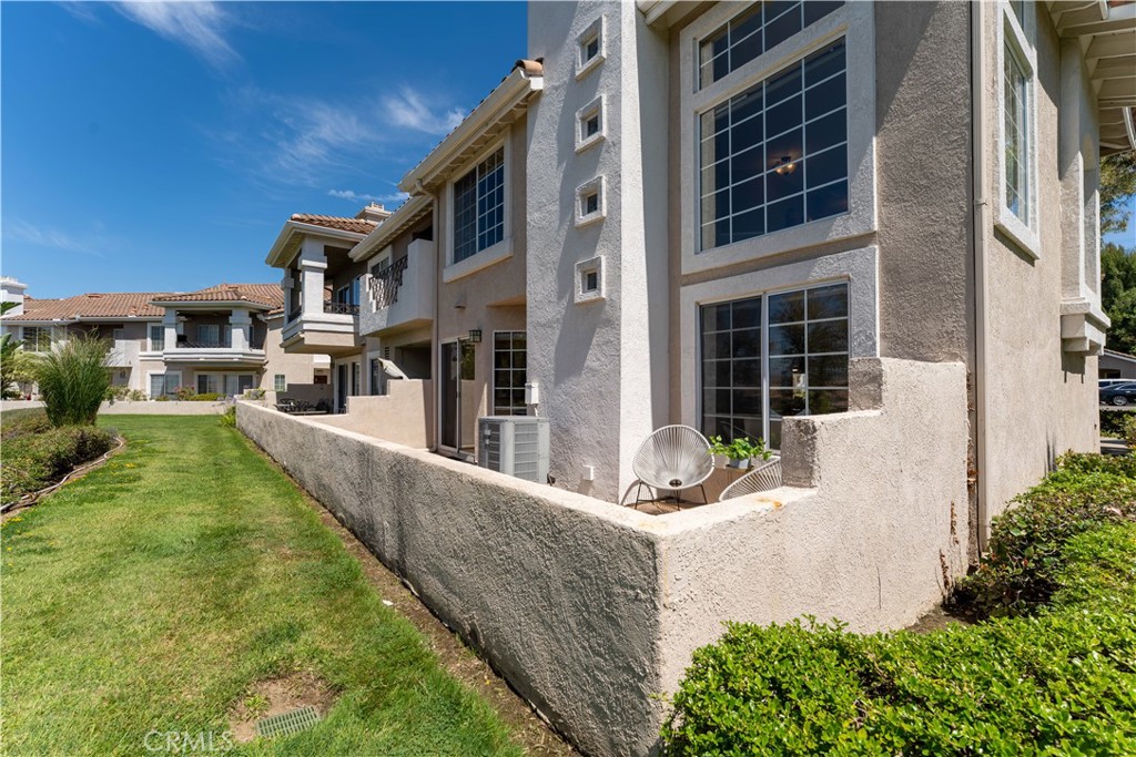 1029 S Dewcrest